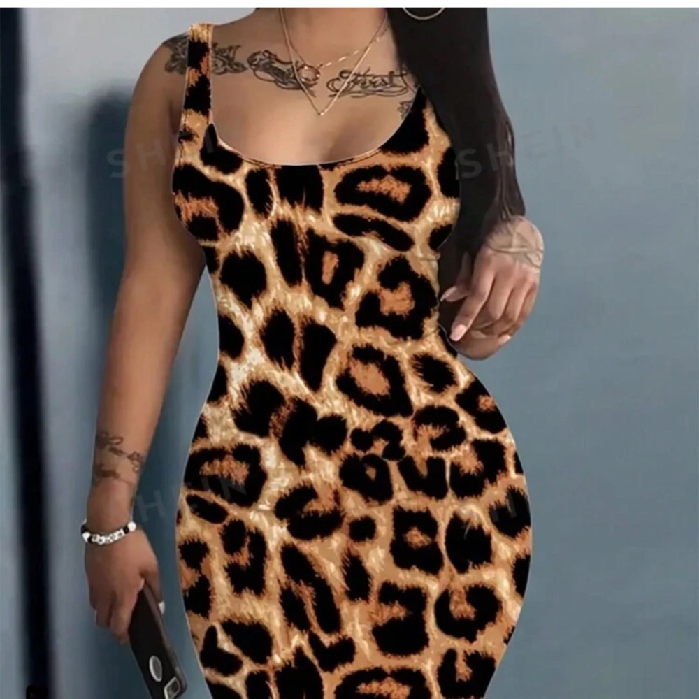 NEW!!! Ladies Dress by SHEIN